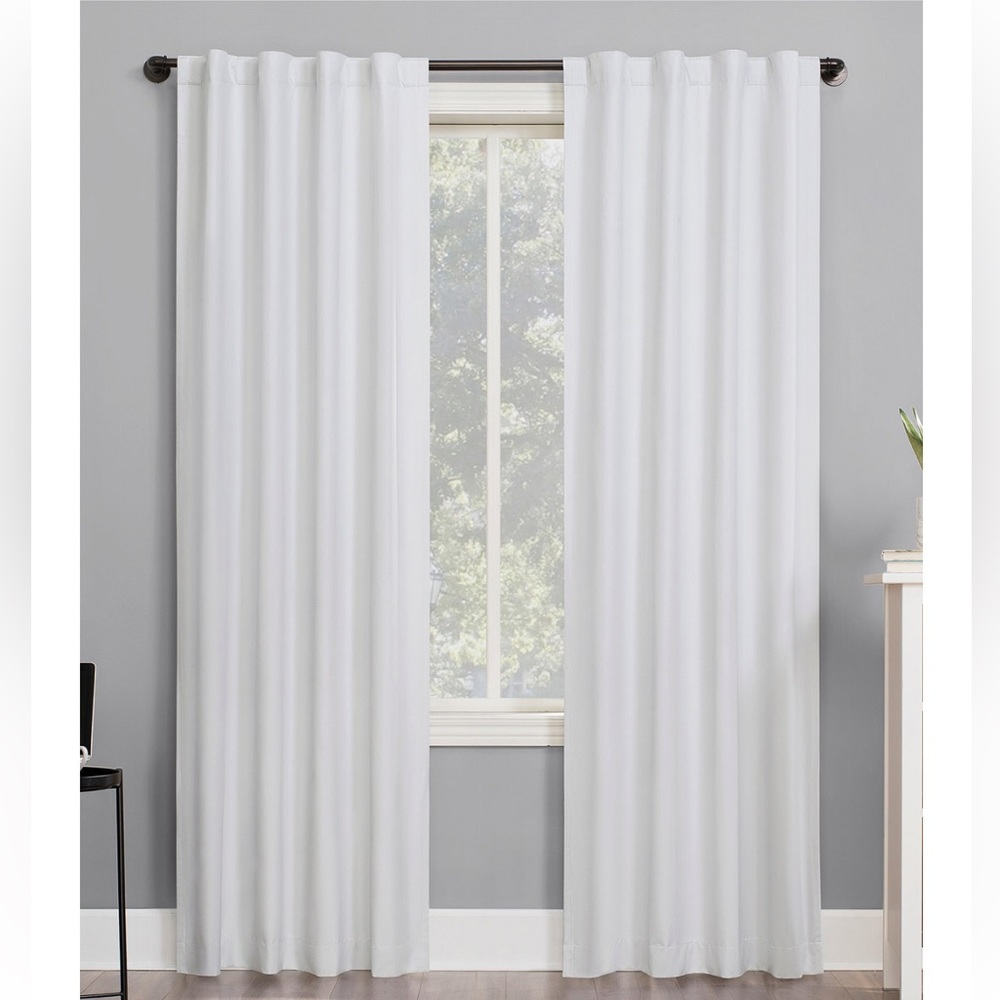 Brand New Sun Zero Cyrus 40" x 96" Thermal Blackout Curtain Panel